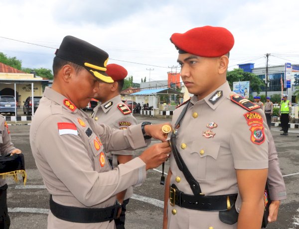 Kapolres Sikka Pimpin Upacara Sertijab Kasat Reskrim, Tegaskan Penegakan Hukum Profesional dan Humanis