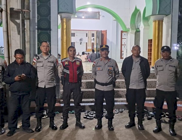 Polres Sikka Polda NTT Pastikan Keamanan, Hikmah Isra’ Mi’raj Menggema di Masjid Darussalam Waioti