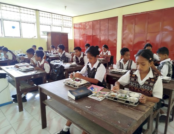 Dari Dapur Gizi ke Ruang Kelas: Makan Bergizi Gratis Menopang Masa Depan Anak Sikka