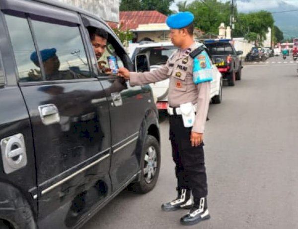 Tak Ada yang Kebal Hukum, Propam Polres Sikka Ajak Masyarakat Awasi Kinerja Polisi Lewat Barcode Pengaduan