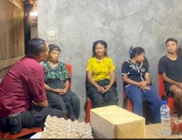Sentuhan Humanis Biro SDM Polda NTT: Berikan Pendampingan Psikologis dan Penguatan Mental bagi Keluarga Korban di Ngada