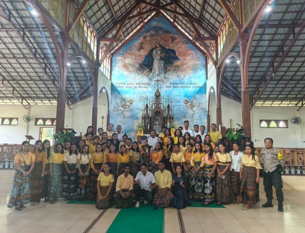 Patroli “Minggu Kasih” Polsek Lela Polres Sikka Amankan Misa Pentahtaan Salib NYD, Ribuan Umat Beribadah dengan Khidmat dan Aman