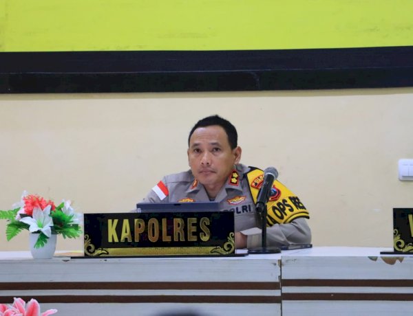 Konsolidasi Internal Polres Sikka: Kapolres Pimpin Anev untuk Perkuat Kinerja dan Pengamanan Wilayah