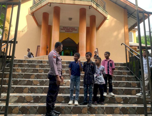 Polsek Nita Gelar Patroli Minggu Kasih, Jamin Keamanan Umat Beribadah