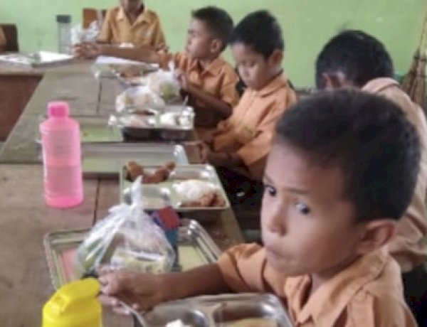 Dari Sekolah hingga Posyandu, Program MBG di Sikka Jangkau 39.640 Penerima Manfaat