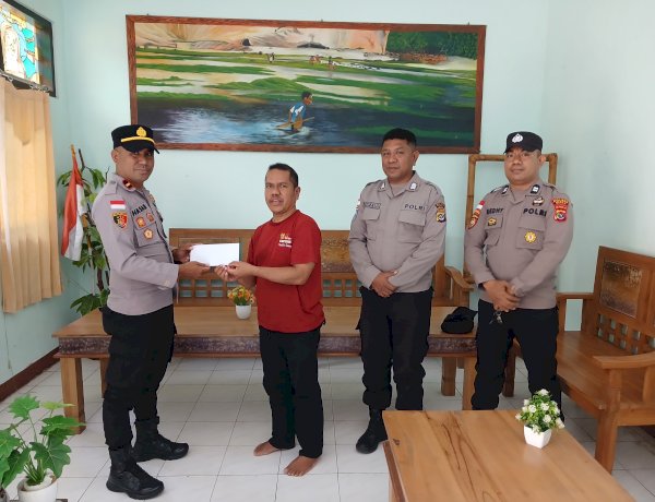 Polres Sikka Wujudkan Kepedulian Lintas Iman, Gereja Oekumene Salurkan Bantuan untuk Pembangunan Gereja Paga