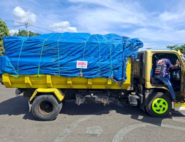 Polres Sikka Kembali Salurkan Bantuan untuk Korban Gempa Maukaro, 400 Paket Sembako Dikirim ke Ende