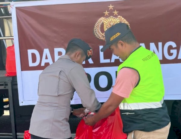 “Dapur Lapangan dan Siaga Logistik Polri Bergerak, Pastikan Personel dan Pengungsi Gempa Tak Kekurangan Makanan”