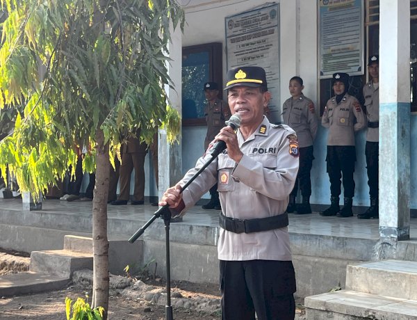 Bentengi Generasi Muda dari Pengaruh Negatif Digital, Sat Binmas Polres Sikka Sambangi SMP Nuba Arat
