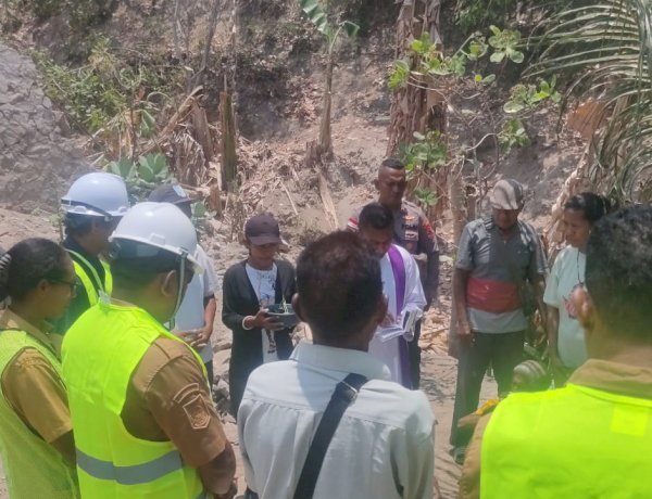 Sinergitas Polres Sikka dan Pemerintah, Kawal Pembangunan PLTS demi Pemulihan Masyarakat Palue Pascabencana