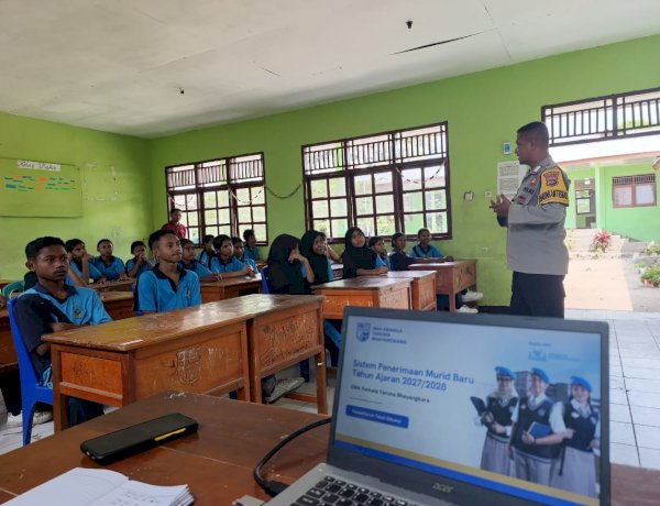 Wujudkan Generasi Berkarakter dan Berdaya Saing, Polres Sikka Sosialisasikan SMA Kemala Taruna Bhayangkara