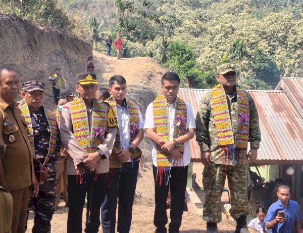 Kapolres Sikka Hadiri Peresmian Jembatan Perintis Garuda Wairkeang, Perkuat Konektivitas dan Akses Masyarakat