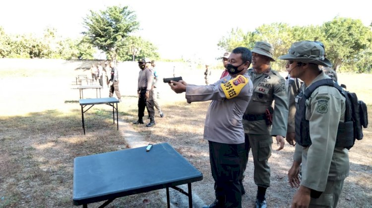 Sambut Hari Bhayangkara ke-75, Polres Sikka Gelar Latihan Menembak