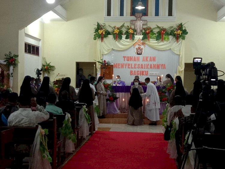 Polsek Nita melaksanakan Pengamanan Perayaan Misa Ekaristi Pengikraran Kaul Kekal Kebiaraan