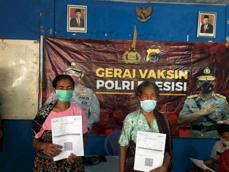 Gerai Vaksin Presisi Polri Polres Sikka Untuk Masyarakat di Desa Wairterang