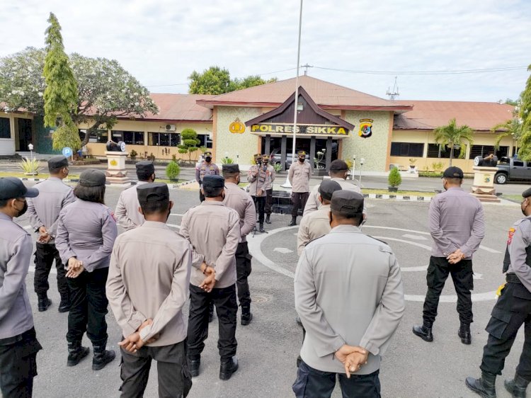 Apel Pengecekan Persiapan Personil BKO Polres Sikka Atas Kunjungan Bapak Presiden RI. 1 Di Kabupaten Ende.
