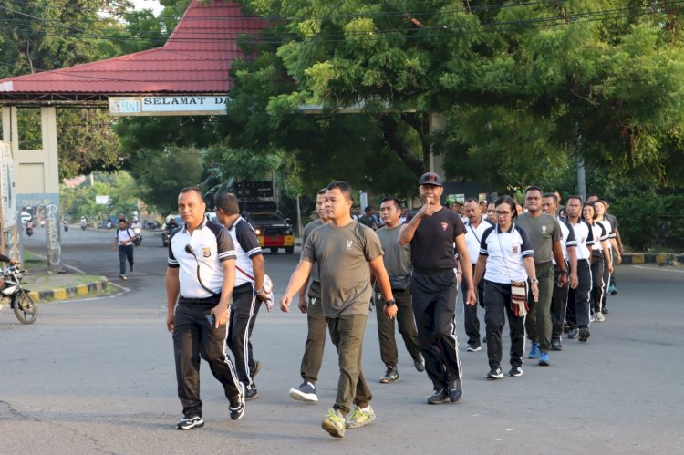 Perkuat Sinergitas dan Soliditas, TNI-Polri Kab. Sikka Laksanakan Olahraga Bersama