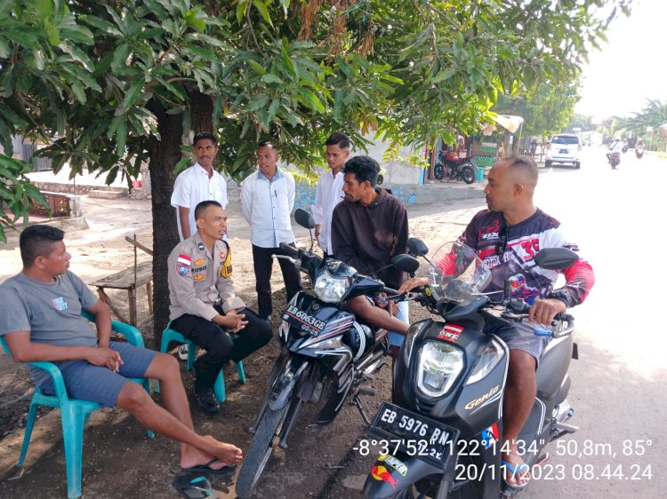 Patroli Sambang, Bhabinkamtibmas Polsek Alok Ajak Masyarakat Jaga Kamtibmas
