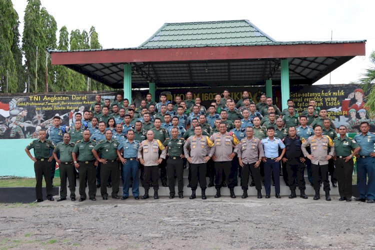 Kapolda NTT Tatap Muka Bersama Prajurit TNI di Sikka : Sinergi TNI-Polri untuk Wujudkan Keamanan dan Kedamaian
