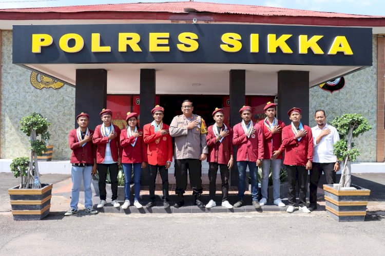 Silaturahmi PMKRI Cabang Sikka dan Kapolres Sikka: Wujud Kemitraan untuk Keamanan dan Kondusifitas