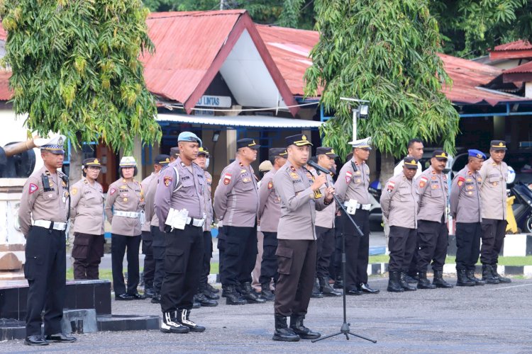 Wakapolres Sikka Pimpin Apel Jam Pimpinan, Ingatkan Personil Polres Sikka akan Kepatuhan dan Disiplin