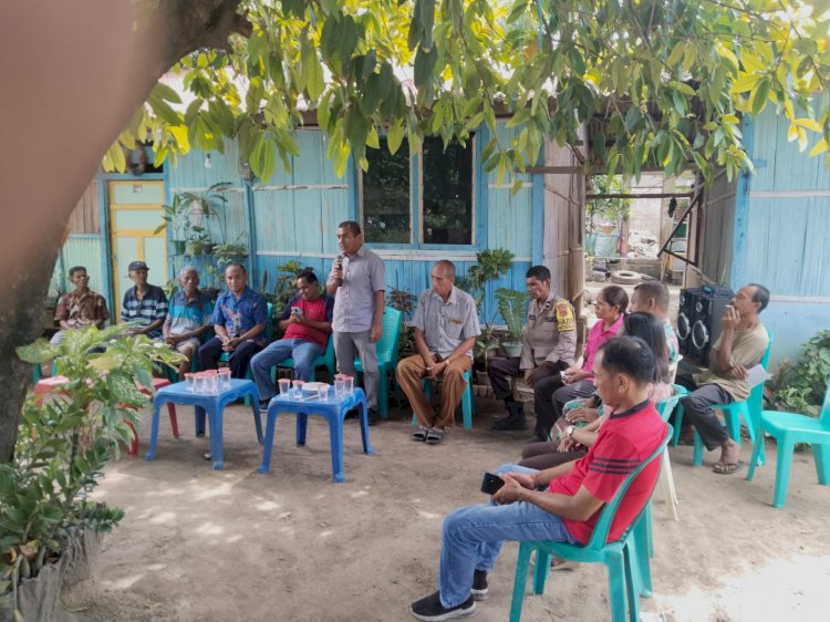 Mediasi Kasus Pengancaman dan Pencemaran Nama Baik Berhasil Dilakukan oleh Bhabinkamtibmas Kelurahan Kota Uneng