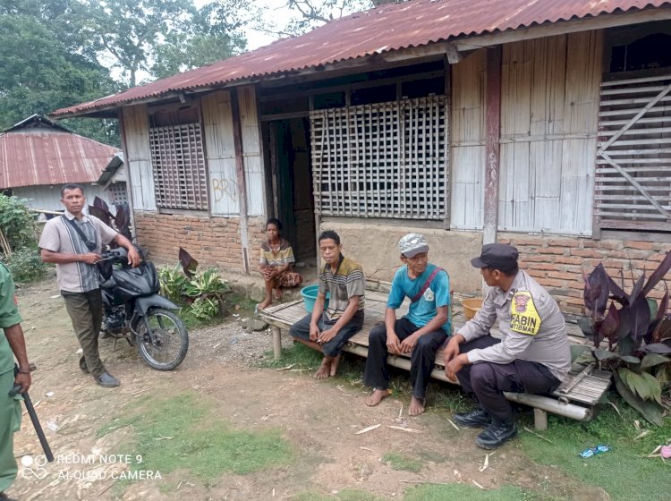 Bhabinkamtibmas Duduk Bersama warga Berikan Himbauan Kamtibmas