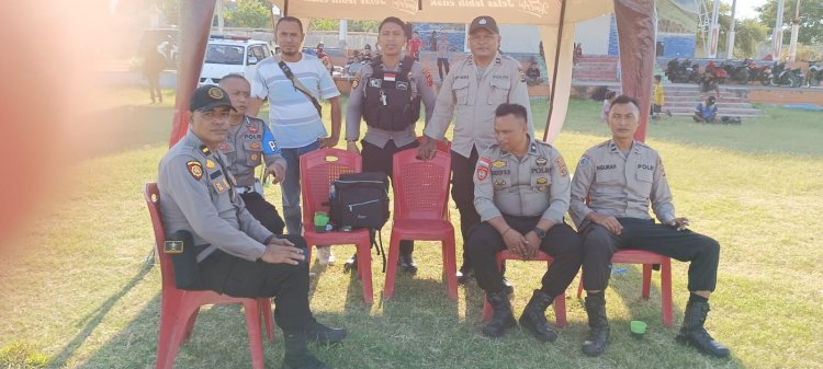 Polres Sikka Amankan Kegiatan Turnamen Sepak Bola U-22 Askab Sikka Tahun 2024