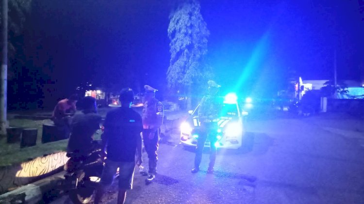 SAT LANTAS POLRES SIKKA LAKSANAKAN PATROLI LAMPU BIRU JAMIN KAMSELTIBCARLANTAS