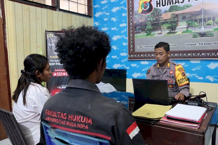 Kasihumas Berikan Pelayanan Informasi Kepada Mahasiswa Universitas Nusa Nipa