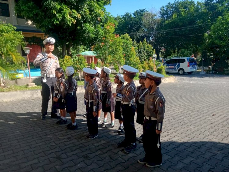 Unit Kamsel Sat Lantas Polres Sikka Laksanakan kegiatan Polisi Cilik (Pocil) di TKK Sang Timur Maumere