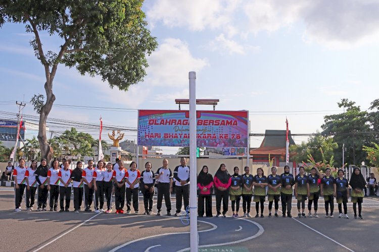 Polres Sikka Gelar Olahraga Bersama dalam Rangka Hari Bhayangkara ke-78