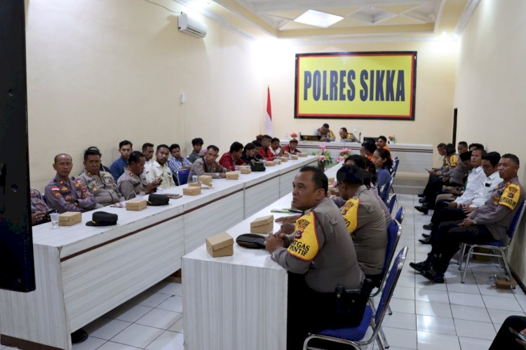 Polres Sikka Bersama Mahasiswa ikuti zoom meeting Dialog Kebangsaan dengan Habib Luthfi sebagai Narasumber