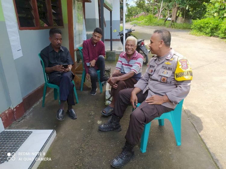 Bhabinkamtibmas Duduk Bersama warga Berikan Himbauan Kamtibmas