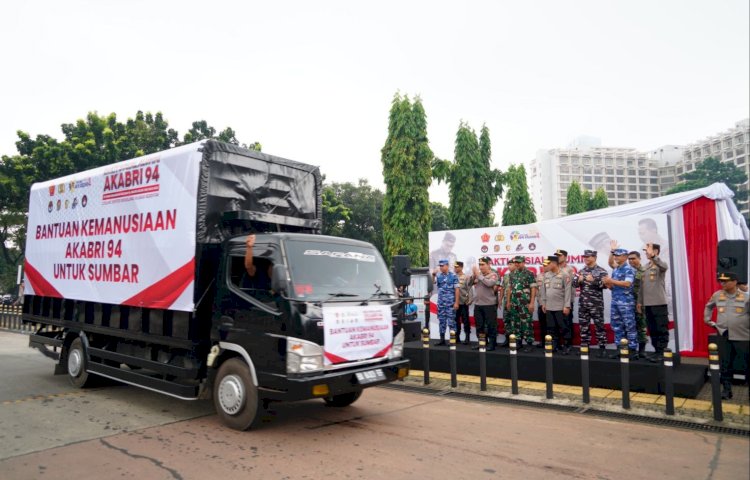 Bakti Sosial Dan Bakti Kesehatan Dalam Rangka 30 Tahun Pengabdian AKABRI 1994 Bertemakan 