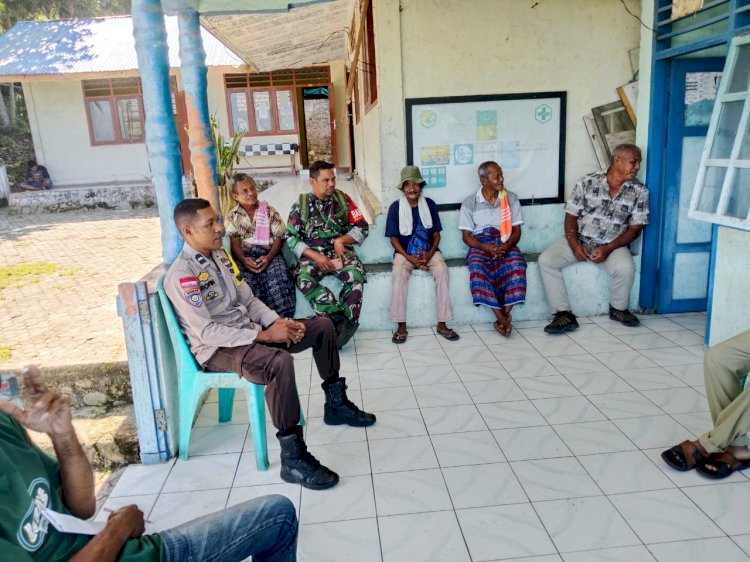 Bhabinkamtibmas Polsek Lela, Aipda Rofinus Feko melakukan Giat Sambang