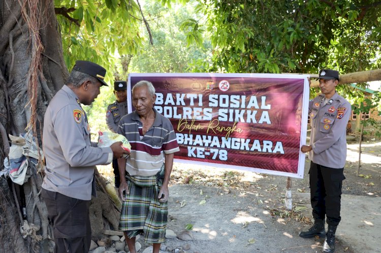 Bakti Sosial Menyambut Hari Bhayangkara ke-78, Polres Sikka Berikan Bantuan Kepada Masyarakat