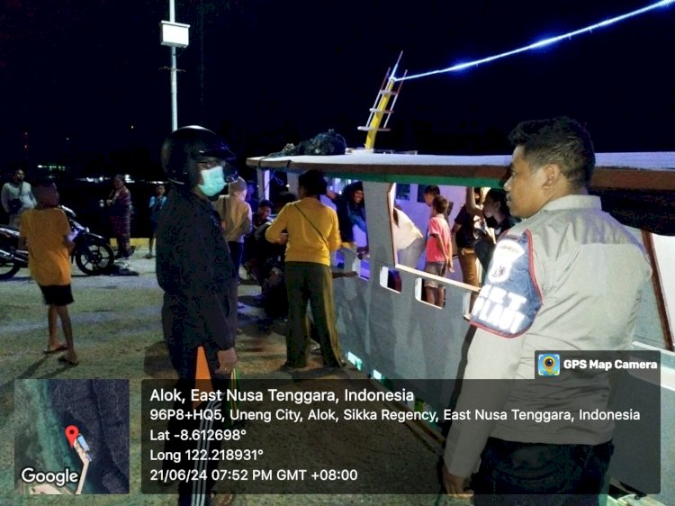 Piket KPPP Laut Polsek Alok Laksanakan Patroli di Area Pelabuhan L.Say dan Pelabuhan Rakyat Wuring, Memberikan Himbauan menjaga Kamtibmas