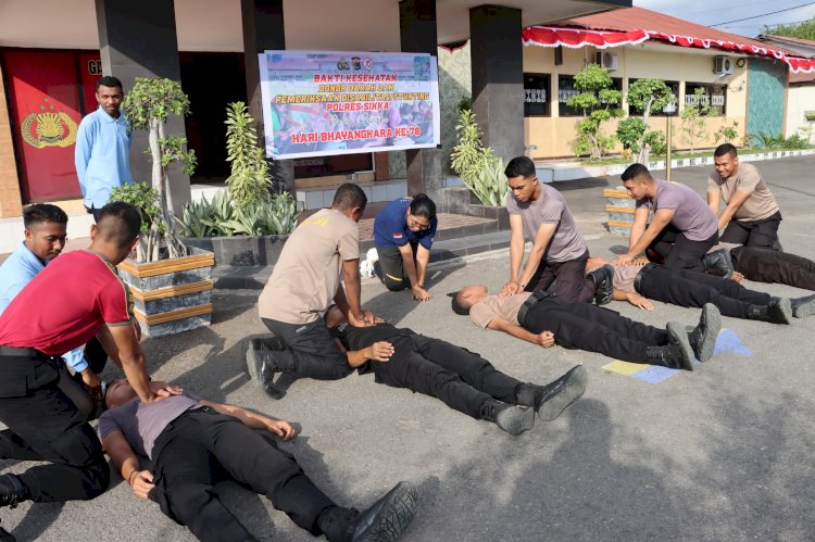 Sidokkes Polres Sikka Gelar Kegiatan Pelatihan Bantuan Hidup Dasar (BHD) dalam Rangka Hari Bhayangkara ke-78 Tahun 2024