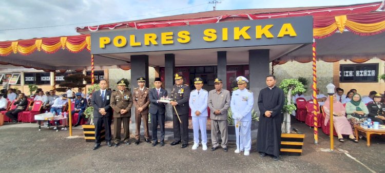 Upacara Peringatan Hari Bhayangkara ke-78 Tahun 2024 di Polres Sikka Berlangsung Khidmat dan Meriah