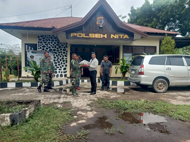 Kunjungan Silaturahmi Danramil 1603-01/Alok yang di wakili oleh SERKA I MADE DANA PUTRA  Bersama Rombongan Ke Polsek Nita  Dalam Rangka Hari Bhayangkara ke-78