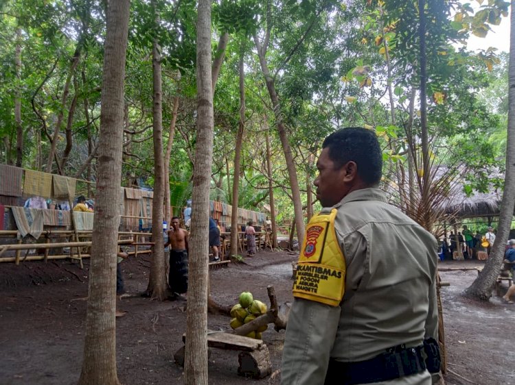 Pengamanan Wisatawan Mancanegara Nikmati Budaya Lokal di Sanggar Budaya Nilo Watubuan Liangawo