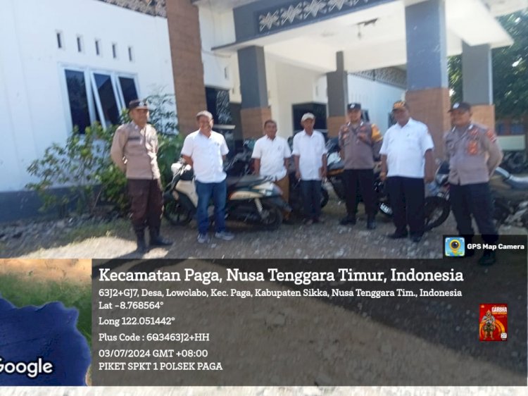 Patroli Polsek Paga  Polres Sikka Membina Ketertiban dan Keamanan di Desa Paga