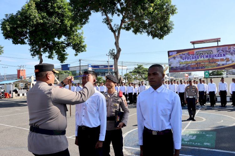 Kapolres Sikka Pimpin Upacara Pembukaan Pelatihan Gada Pratama Satpam Gelombang VII Tahun 2024 di Polres Sikka