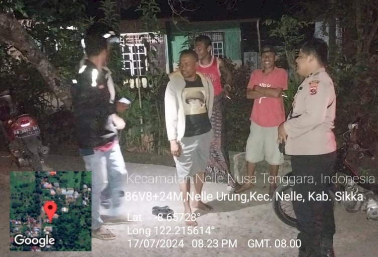 Gelar Patroli Malam, Polsek Lela Menyapa Dan Memberi Imbauan Kepada Masyarakat