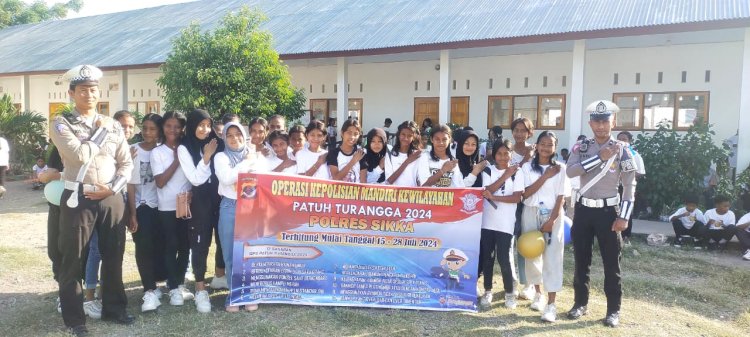 Operasi Patuh 2024, Unit Kamsel Berikan Himbauan Kamseltibcarlantas pada siswa SMPN Alok