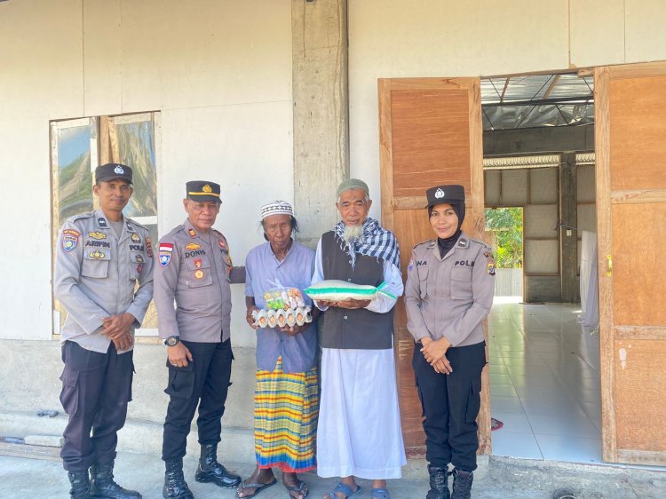 DIPIMPIN AKP MIKAEL D. DONIS SAT BINMAS LAKSANAKAN KEGIATAN JUMAT BERKAH