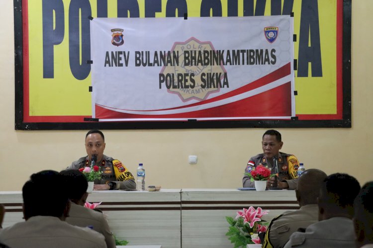 Polres Sikka Gelar ANEV Bulanan Bhabinkamtibmas: Evaluasi dan Arahan Strategis Menjelang Pilkada