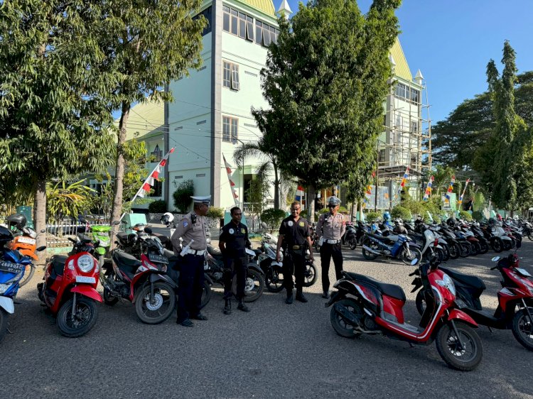 Personil Sat. Lantas Polres Sikka, Laksanakan Patroli Dan Pengamanan Di Tempat Ibadah / Gereja