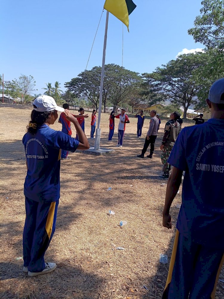 LATIHAN PBB ( PERATURAN BARIS BERBARIS ) PESERTA PASKIBRA TINGKAT KEC. TALIBURA KAB. SIKKA TAHUN 2024